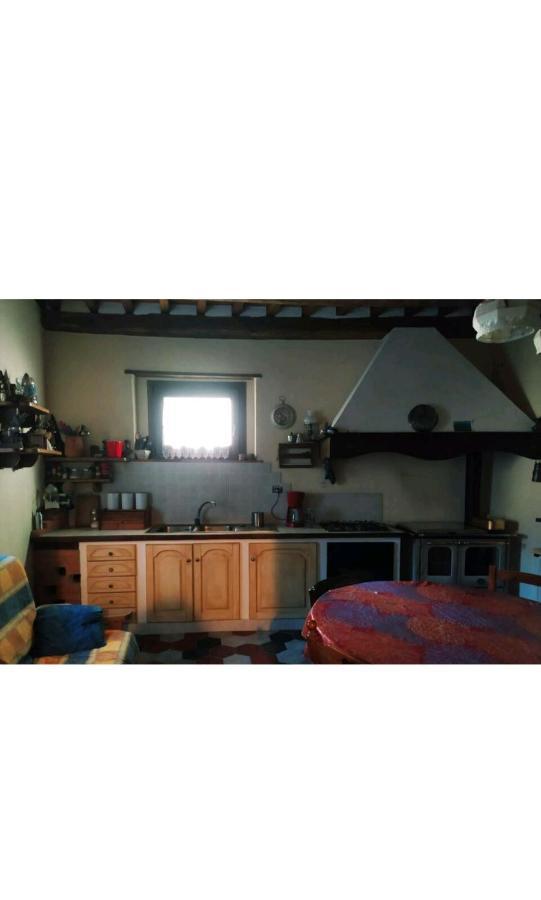 Casa Vacanze Al Colletto - Con Terrazza Panoramica In Centro Storico 바글리 디 소토 외부 사진