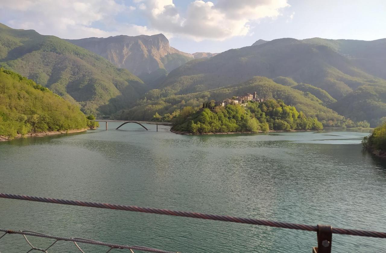 Casa Vacanze Al Colletto - Con Terrazza Panoramica In Centro Storico 바글리 디 소토 외부 사진